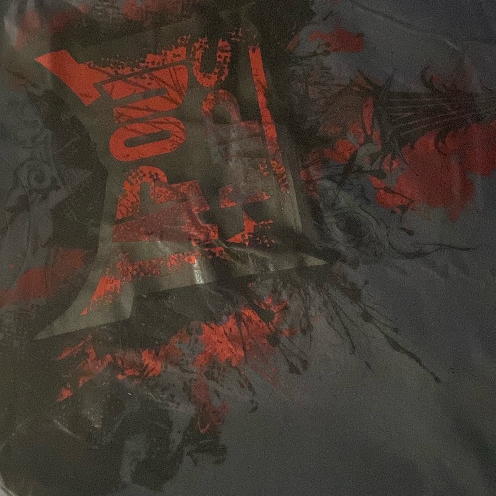 gray men’s tee shirt XLarge